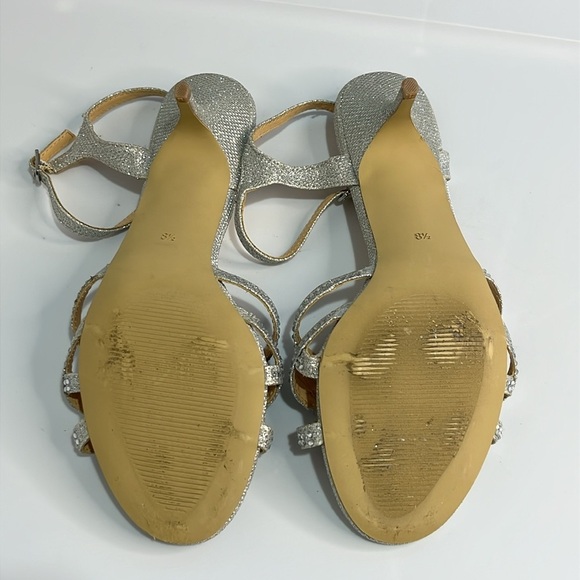 Badgley Mischka Womens Sliver Open Toe Kitten Heel Glitter Rhinestone Size 8.5 - Picture 10 of 16